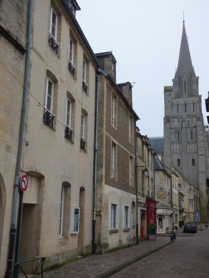 Gite De La Cathedrale บาเยอ ภายนอก รูปภาพ
